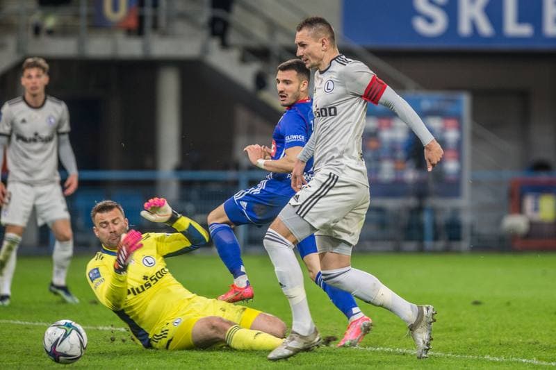 Football. PKO BP Ekstraklasa. Piast Gliwice - Legia Warsaw. 21.04.2021