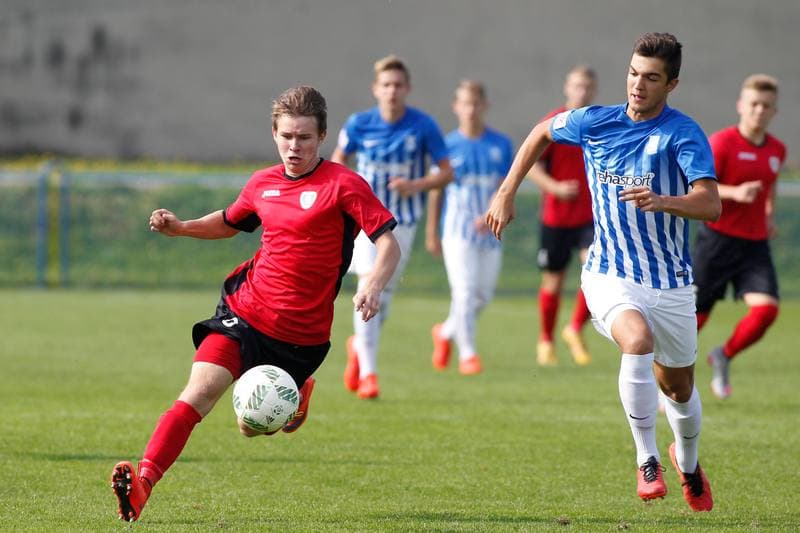 Football. Centralna Liga Juniorow. Piast Gliwice - Lech Poznan. 01.10.2016