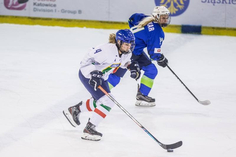 Ice Hockey. Women's World Championship Division 1B. Slovenia - Italy. 08.04.2022