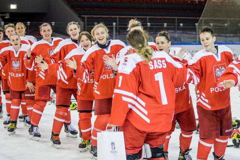 Ice Hockey. Women's World Championship Division 1B. Poland - Slovenia. 09.04.2022