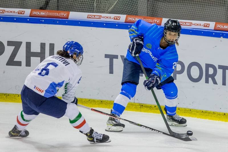 Ice Hockey. Women's World Championship Division 1B. Italy - Kazakhstan. 11.04.2022