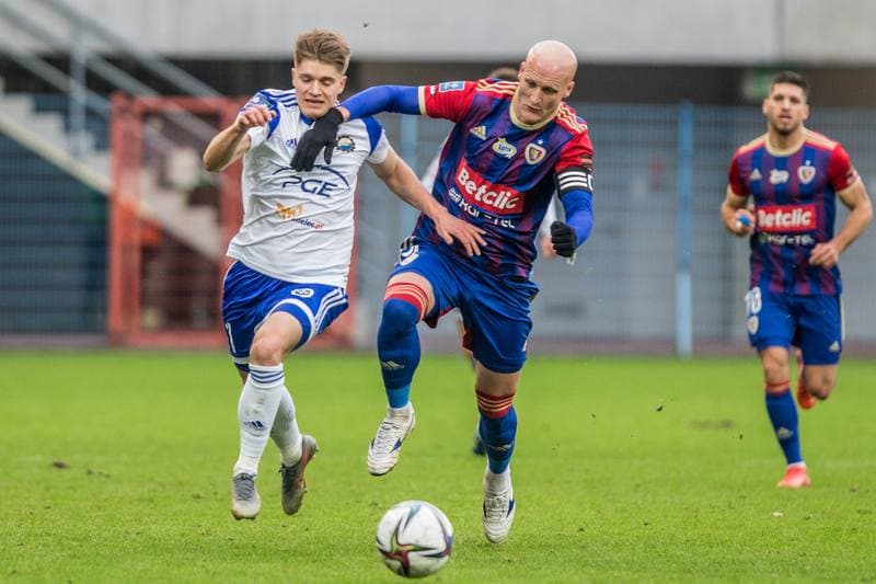 Football. PKO BP Ekstraklasa. Piast Gliwice - Stal Mielec. 18.12.2021