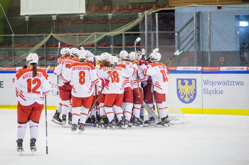 Ice Hockey. Women's World Championship Division 1B. Korea - Poland. 11.04.2022