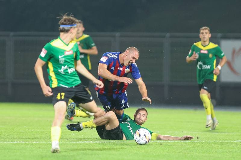 Football. Betclic II liga. GKS Jastrzebie - Polonia Bytom. 17.08.2024