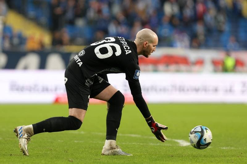 Football. PKO BP Ekstraklasa. Ruch Chorzow - Warta Poznan. 17.02.2024
