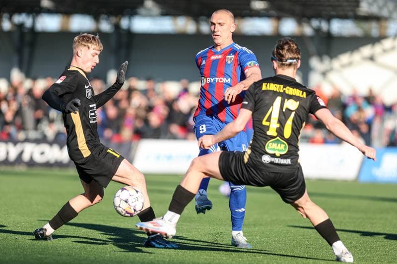 Football. Betclic II Liga. Polonia Bytom - GKS Jastrzebie. 16.03.2025