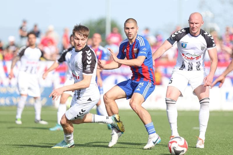 Football. II Liga. Polonia Bytom - Sandecja Nowy Sacz. 03.05.2024