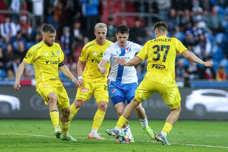 Football. Chance Liga. Banik Ostrava - Sigma Olomouc. 03.05.2025