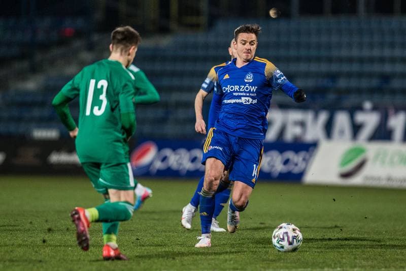 Football. III Liga. Ruch Chorzow - Foto-Higiena Gac. 13.03.2021
