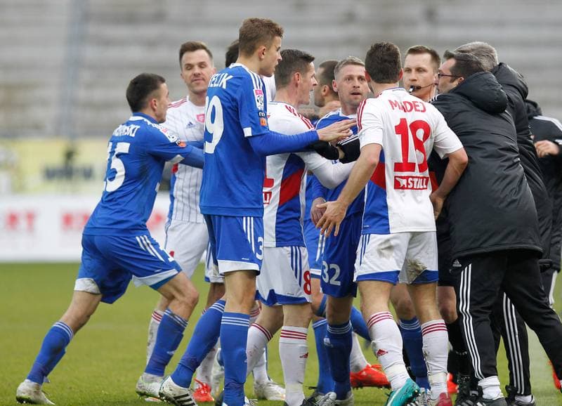 Football. T-Mobile Ekstraklasa. Gornik Zabrze - Ruch Chorzow. 02.04.2015