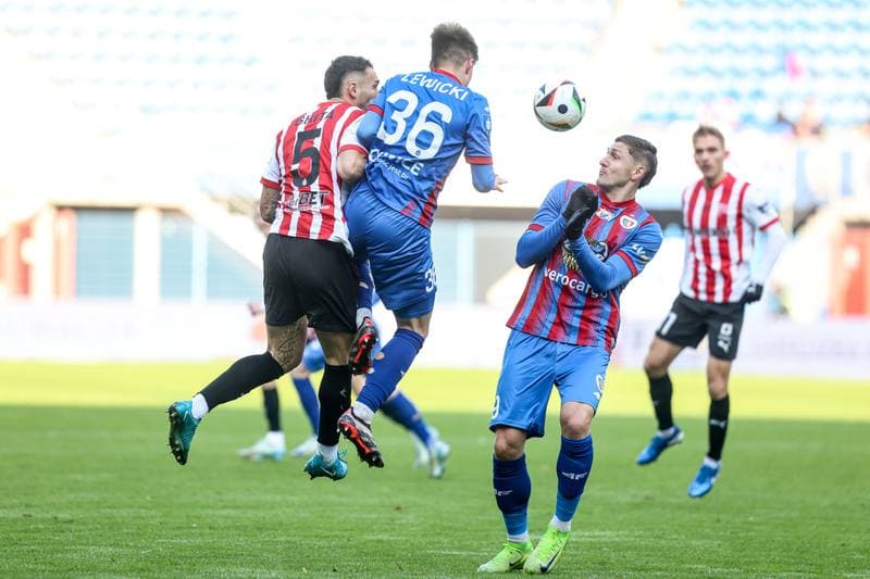 Football. PKO BP Ekstraklasa. Piast Gliwice - Cracovia Krakow. 08.12.2024