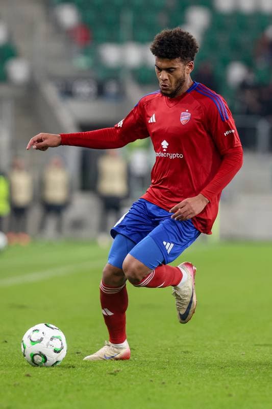 Football. UEFA Conference League. Rakow Czestochowa - Universitatea Craiova. 02.10.2025