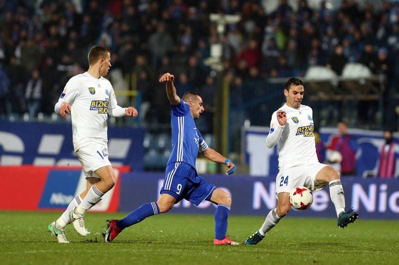Football. Nice I liga. Ruch Chorzow - Stal Mielec. 17.11.2017
