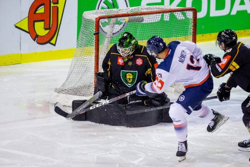 Ice Hockey. Champions Hockey League. GKS Katowice - Fehervar AV19. 04.10.2022
