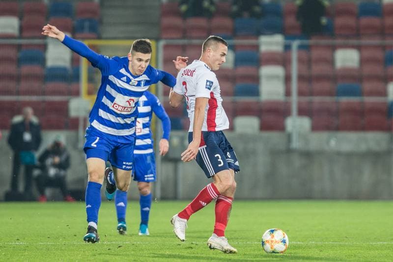 Football. PKO BP Ekstraklasa. Gornik Zabrze - Wisla Plock. 22.11.2019