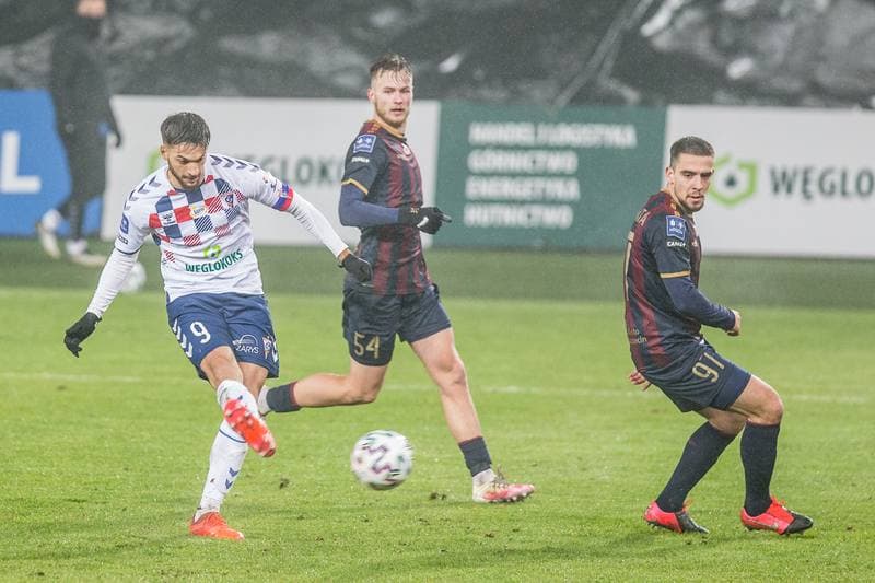 Football. PKO BP Ekstraklasa. Gornik Zabrze - Pogon Szczecin. 27.11.2020