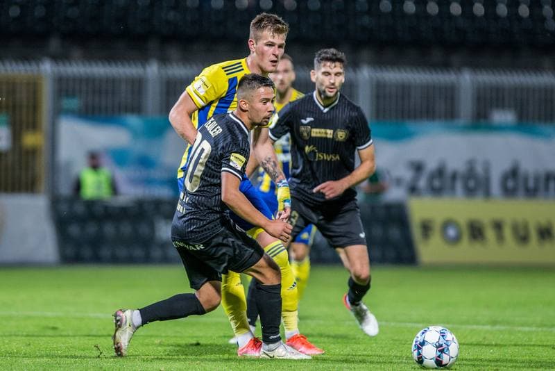 Football. Fortuna I Liga. GKS 1962 Jastrzebie - Arka Gdynia. 04.10.2021