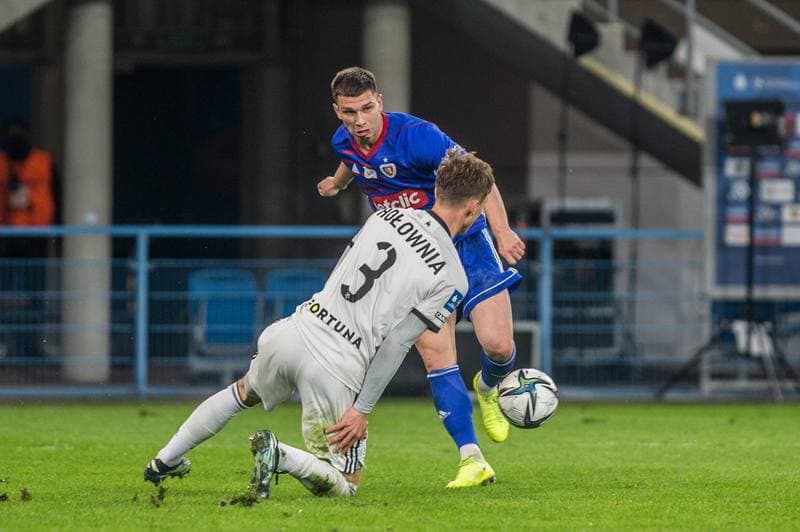 Football. PKO BP Ekstraklasa. Piast Gliwice - Legia Warsaw. 21.04.2021