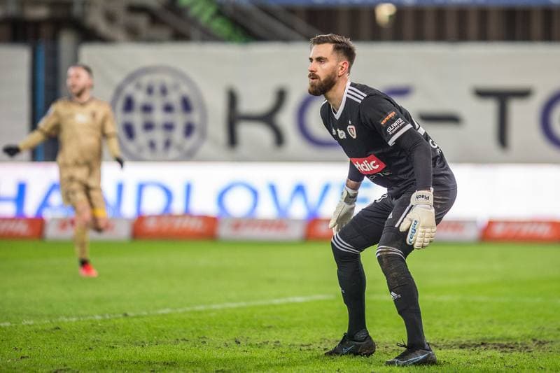 Football. PKO BP Ekstraklasa. Piast Gliwice - Pogon Szczecin. 05.02.2022