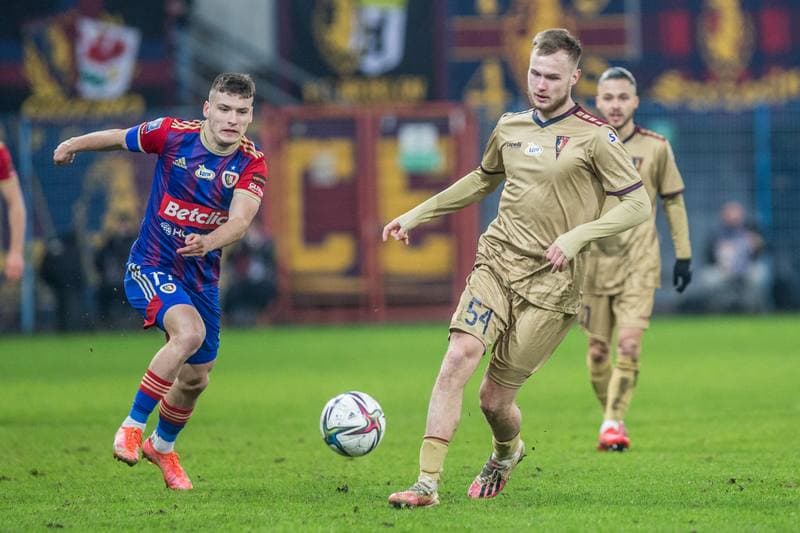 Football. PKO BP Ekstraklasa. Piast Gliwice - Pogon Szczecin. 05.02.2022