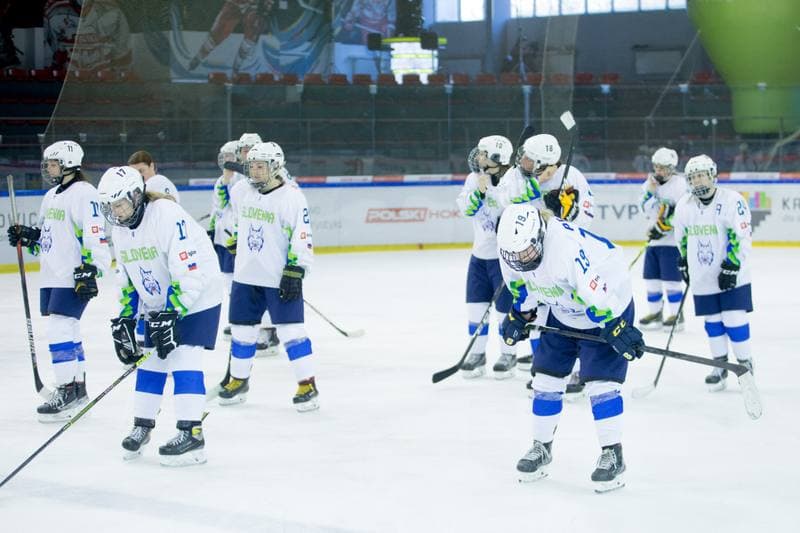 Ice Hockey. Women's World Championship Division 1B. Kazakhstan - Slovenia. 14.04.2022