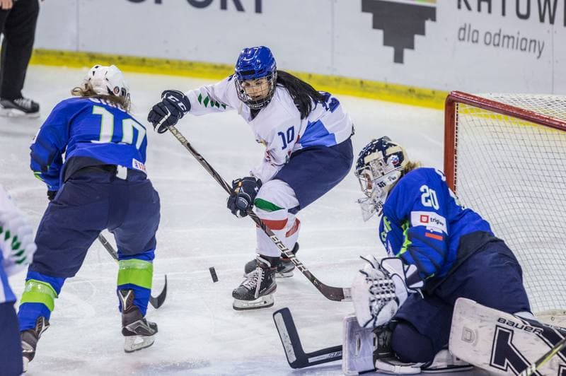 Ice Hockey. Women's World Championship Division 1B. Slovenia - Italy. 08.04.2022