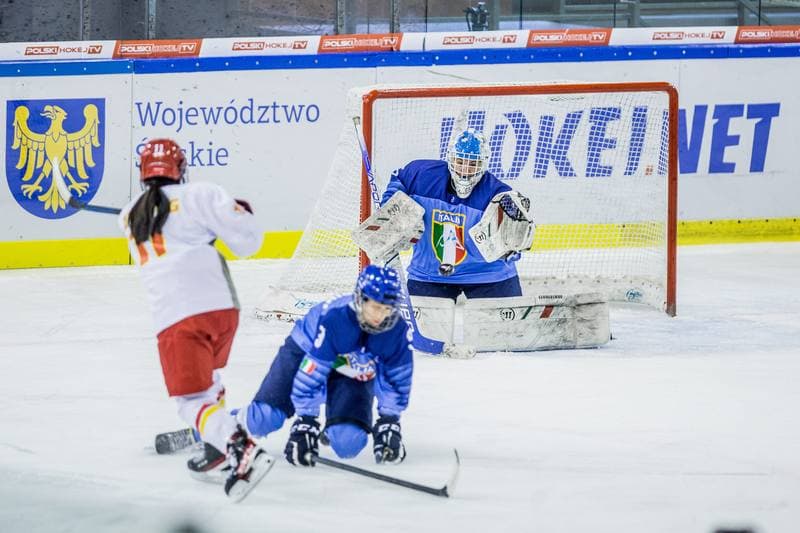 Ice Hockey. Women's World Championship Division 1 Group B. Italy - China. 09.04.2022