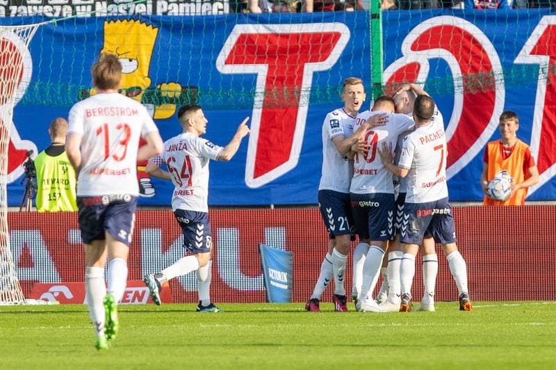 Football. PKO BP Ekstraklasa. Gornik Zabrze - Slask Wroclaw. 23.04.2023