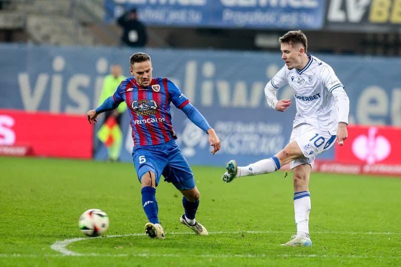 Football. PKO BP Ekstraklasa. Piast Gliwice - Lech Poznan. 29.11.2024