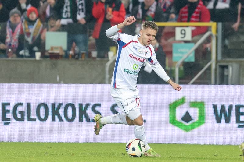Football. PKO BP Ekstraklasa. Gornik Zabrze - Lech Poznan. 06.12.2024