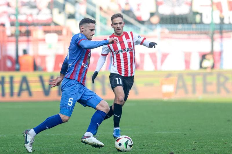Football. PKO BP Ekstraklasa. Piast Gliwice - Cracovia Krakow. 08.12.2024