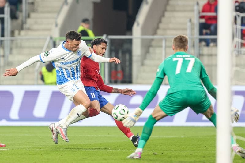 Football. UEFA Conference League. Rakow Czestochowa - Universitatea Craiova. 02.10.2025