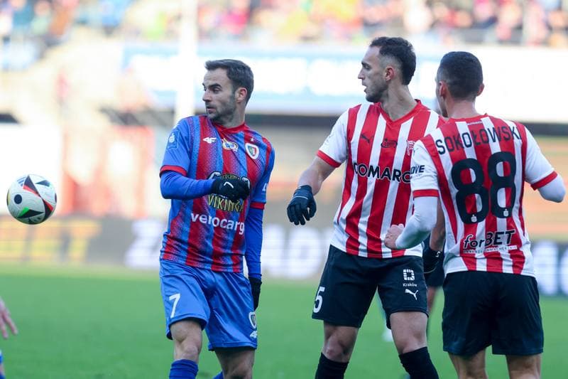 Football. PKO BP Ekstraklasa. Piast Gliwice - Cracovia Krakow. 08.12.2024
