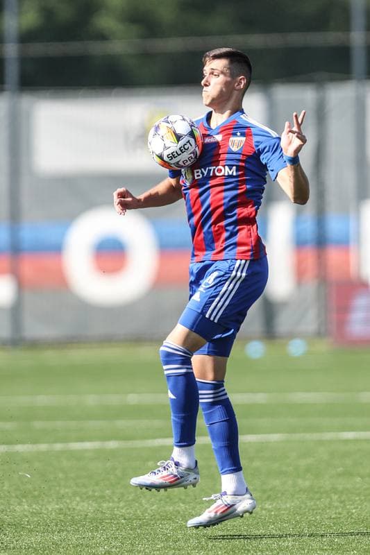 Football. Betclic II Liga. Polonia Bytom - Resovia Rzeszow. 24.08.2024