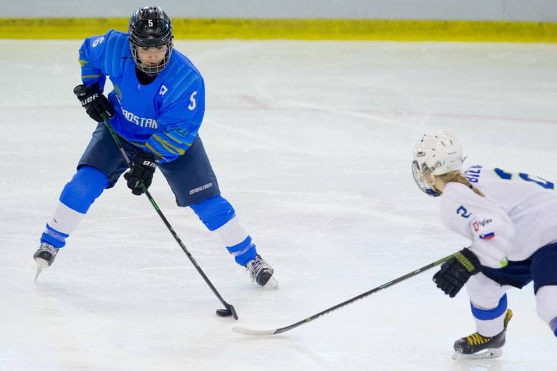 Ice Hockey. Women's World Championship Division 1B. Kazakhstan - Slovenia. 14.04.2022