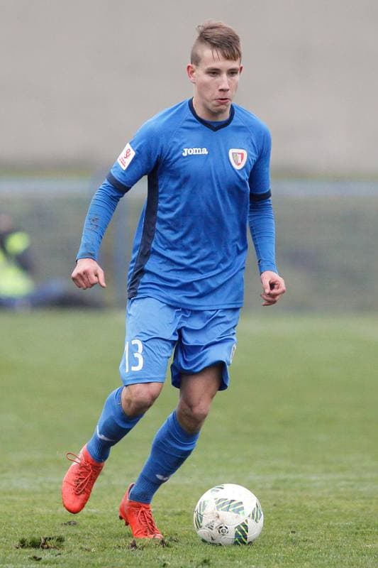 Football. Centralna Liga Juniorow. Piast Gliwice - Gornik Zabrze. 26.11.2016