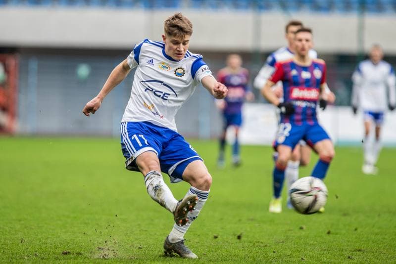 Football. PKO BP Ekstraklasa. Piast Gliwice - Stal Mielec. 18.12.2021