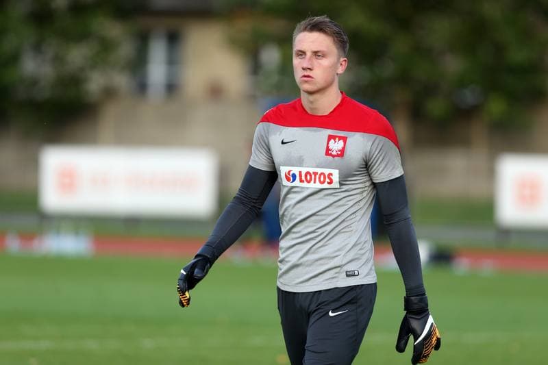 Football. Poland U19. Training. 02.10.2017