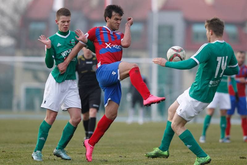 Football. II Liga. Radomiak Radom - Rakow Czestochowa. 05.03.2016