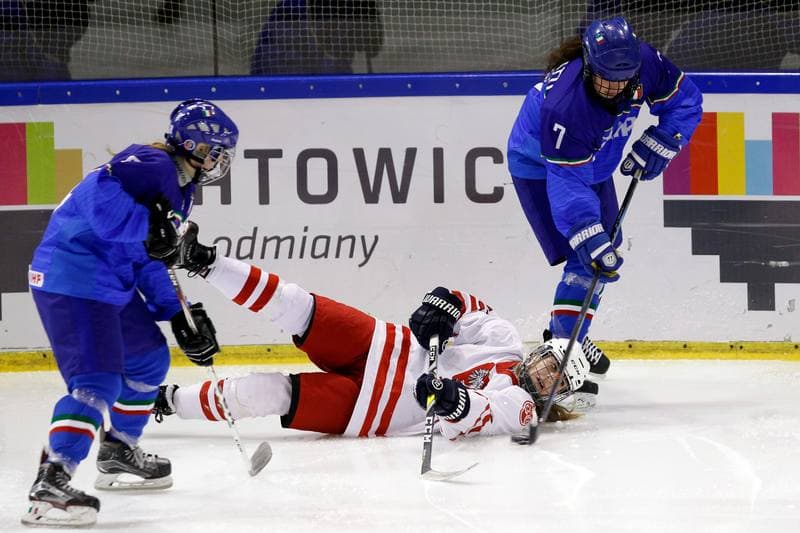 Ice Hockey. U18 Women's World Championship. Poland - Italy. 12.01.2017