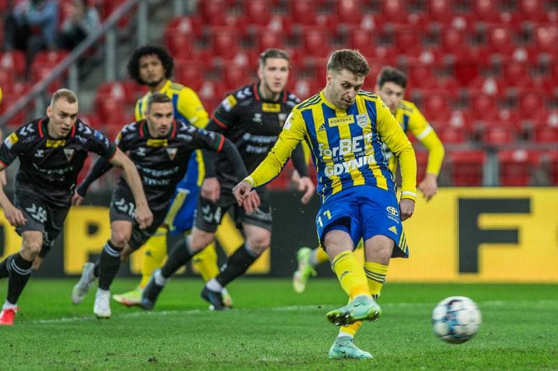 Football. Fortuna I Liga. GKS Tychy - Arka Gdynia. 07.04.2022