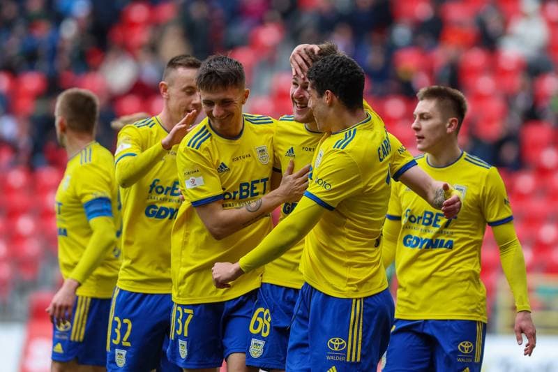 Football. Fortuna I Liga. GKS Tychy - Arka Gdynia. 08.04.2023