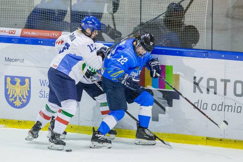 Ice Hockey. Women's World Championship Division 1 Group B. Italy - Kazakhstan. 11.04.2022