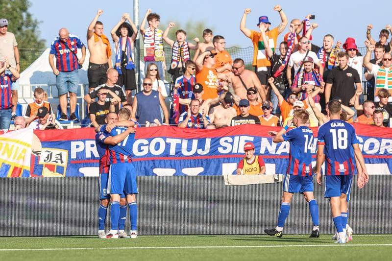 Football. Betclic II liga. Polonia Bytom - Resovia Rzeszow. 24.08.2024