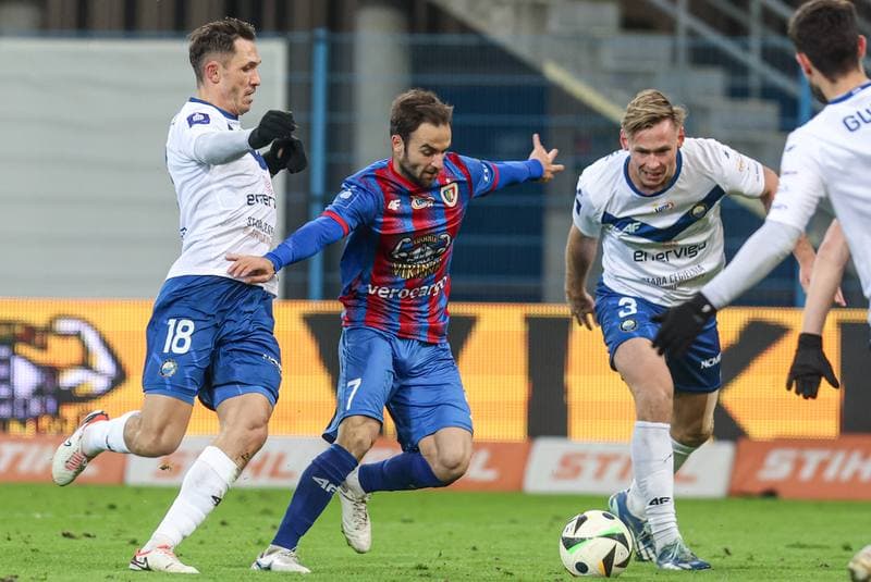 Football. PKO BP Ekstraklasa. Piast Gliwice - Stal Mielec. 21.02.2025