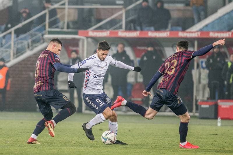 Football. PKO BP Ekstraklasa. Gornik Zabrze - Pogon Szczecin. 12.12.2021