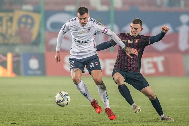 Football. PKO BP Ekstraklasa. Gornik Zabrze - Pogon Szczecin. 12.12.2021