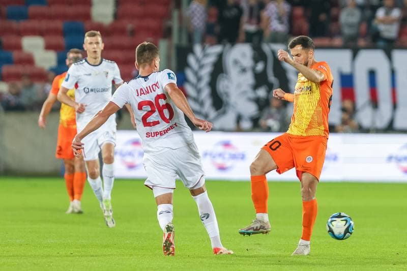 Football. PKO BP Ekstraklasa. Gornik Zabrze - Zaglebie Lubin. 02.10.2023