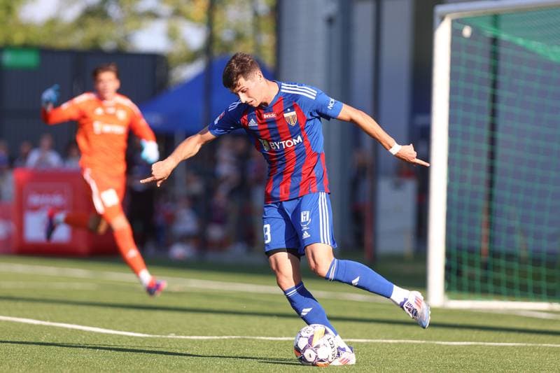 Football. Betclic II Liga. Polonia Bytom - Rekord Bielsko-Biala. 11.08.2024