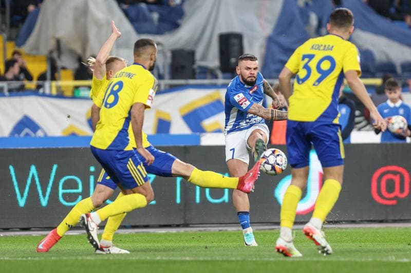 Football. Betclic I liga. Ruch Chorzow - Arka Gdynia. 08.03.2025